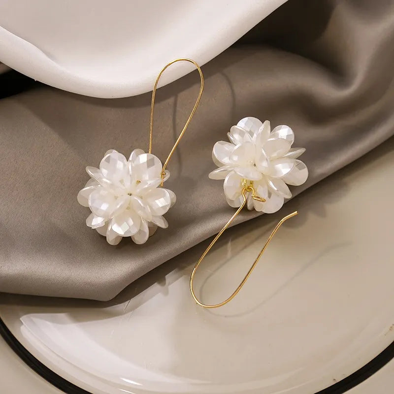 Boucles d'oreilles fleur en nacre